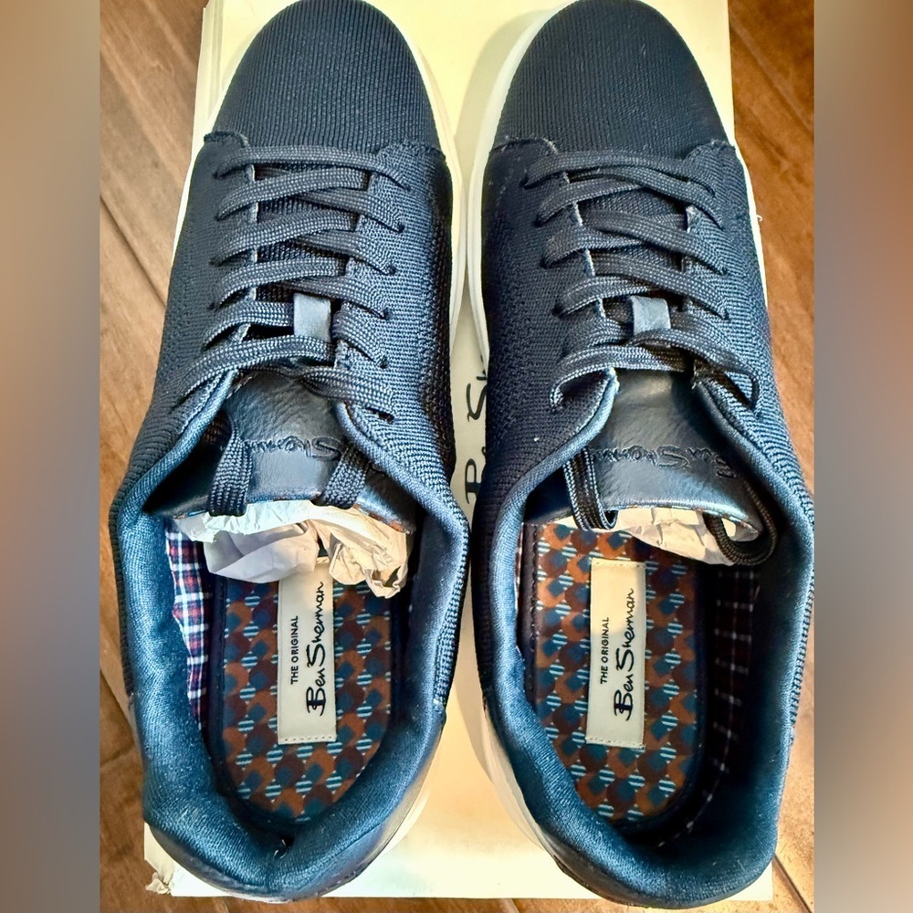 Ben Sherman Hardie Knit Sneakers NWOT 10.5 Navy - Picture 13 of 13